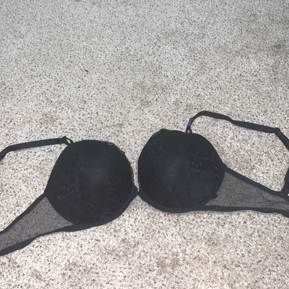 Black lace bra